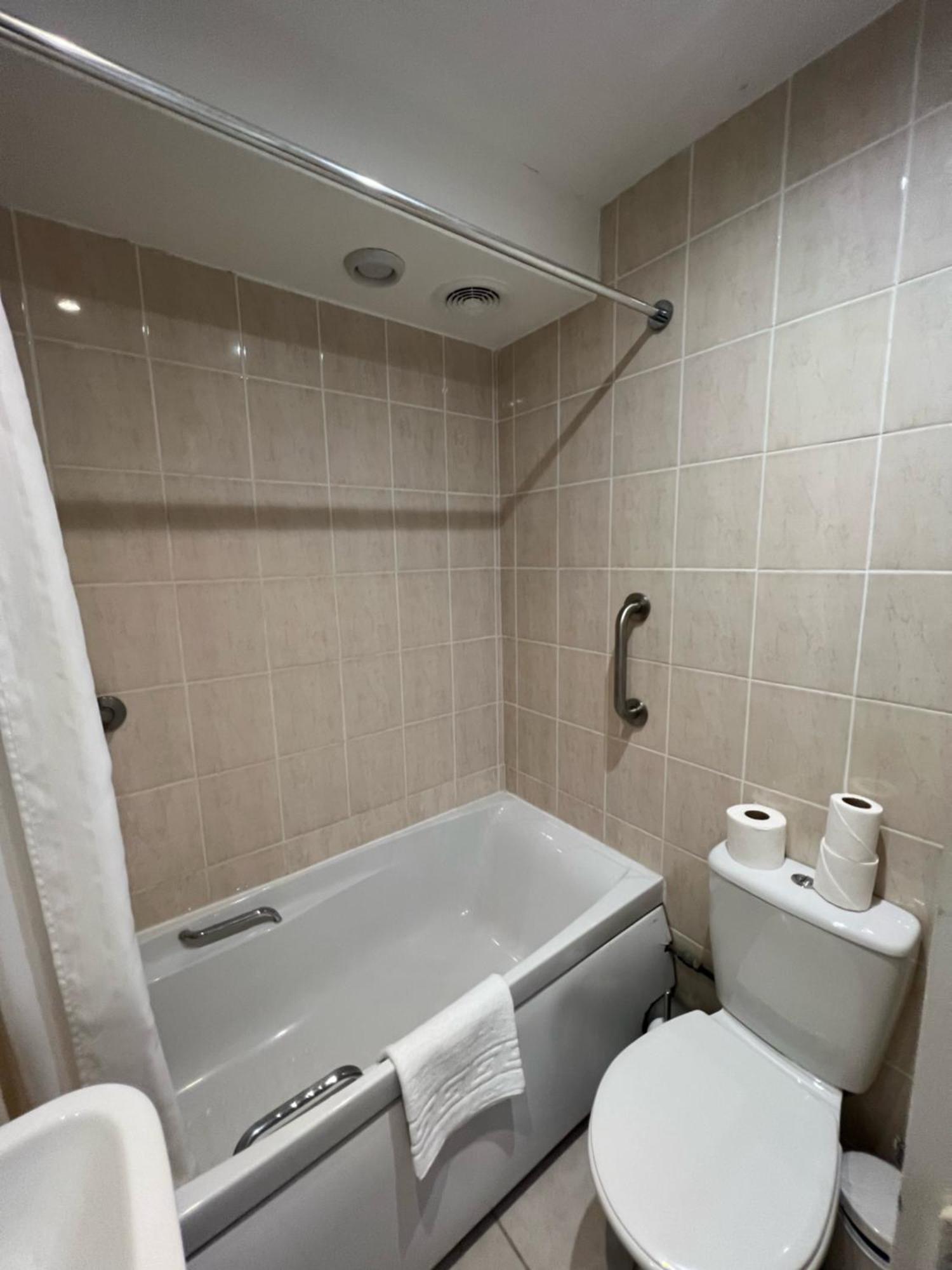 Hermitage Park Hotel Coalville Kültér fotó