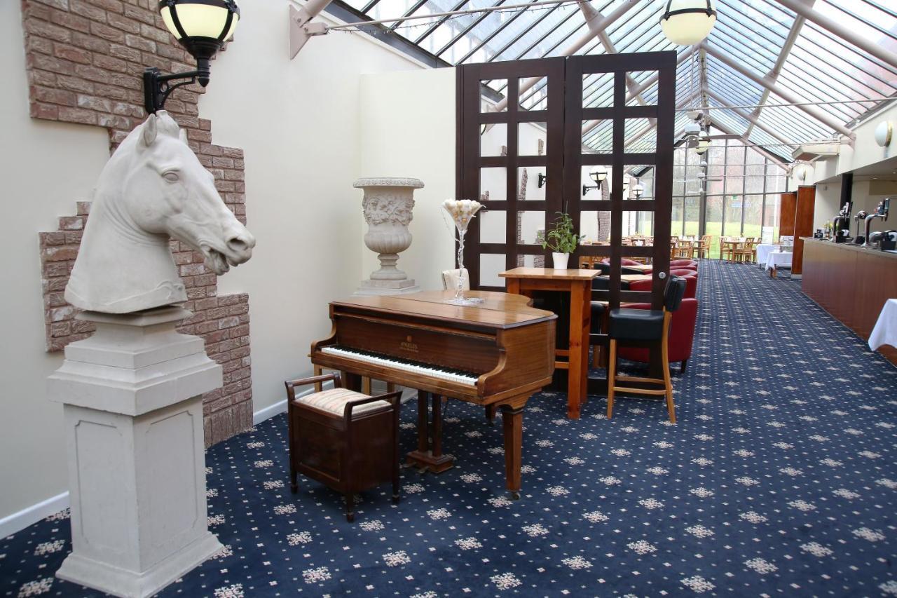 Hermitage Park Hotel Coalville Kültér fotó